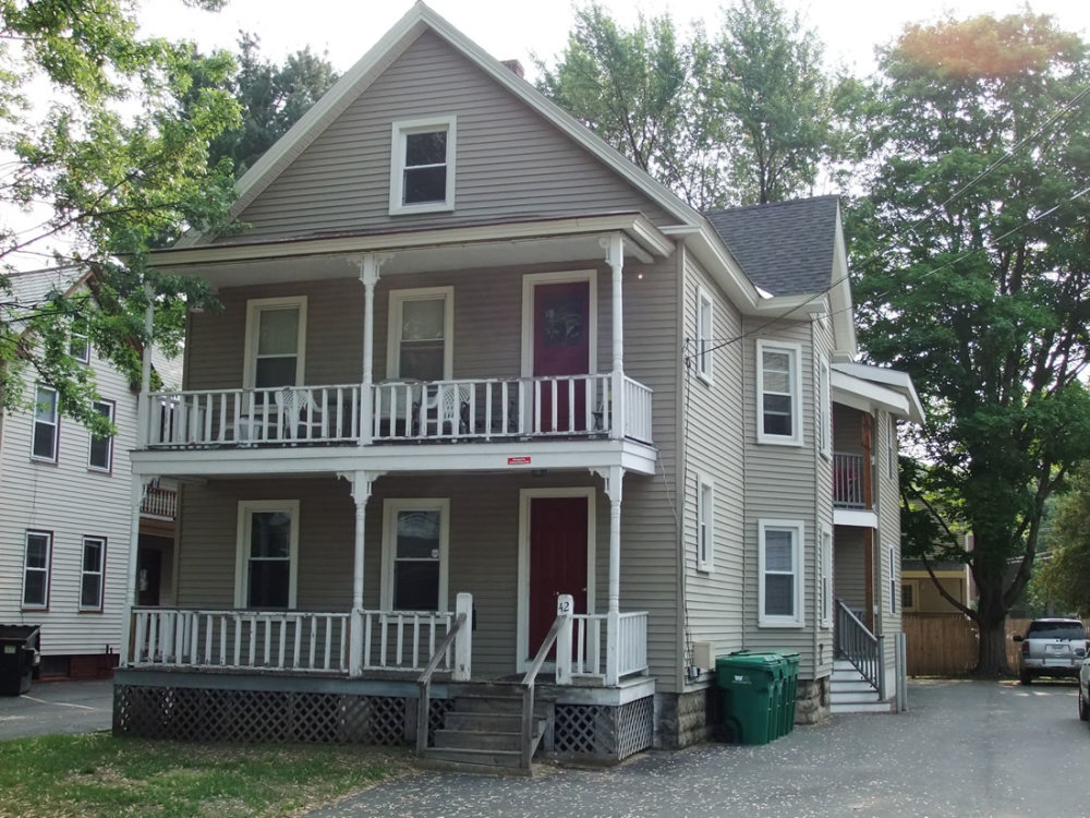 42 Blake St Keene Nh Keene Cribs Student Rentals Off Campus